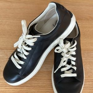 Tory Burch Black sneakers size 9